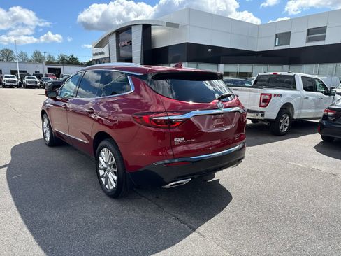 Used 2020 Buick Enclave Premium w/ Sun and Sites Package AWD/4WD image 3
