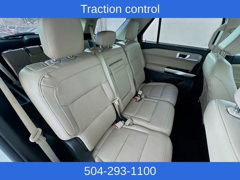 Used 2022 Ford Explorer Limited w/ Hybrid Equipment Group 310A image 30