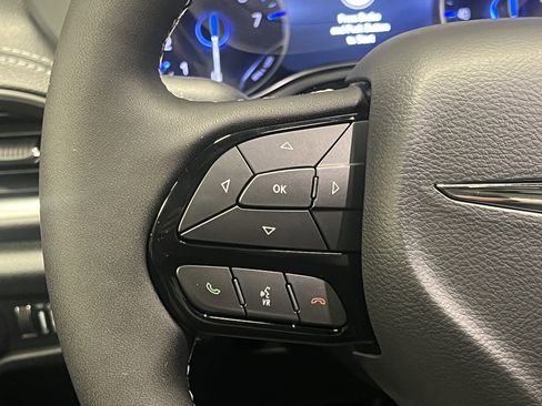 New 2026 Chrysler Pacifica Limited w/ S Appearance Package image 17