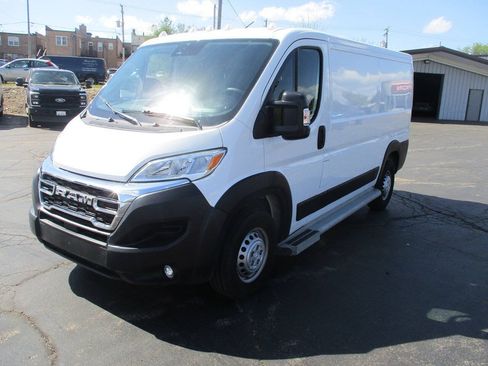 Used 2025 RAM ProMaster 2500 w/ U-Haul Equipment Group FWD image 1