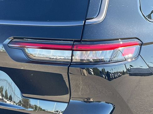 New 2026 Jeep Grand Cherokee L Limited AWD/4WD image 27