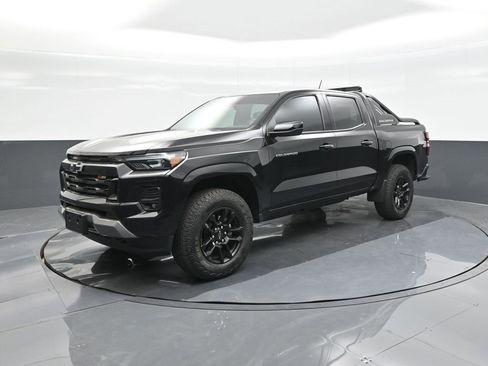Used 2025 Chevrolet Colorado Z71 w/ Midnight Edition image 34