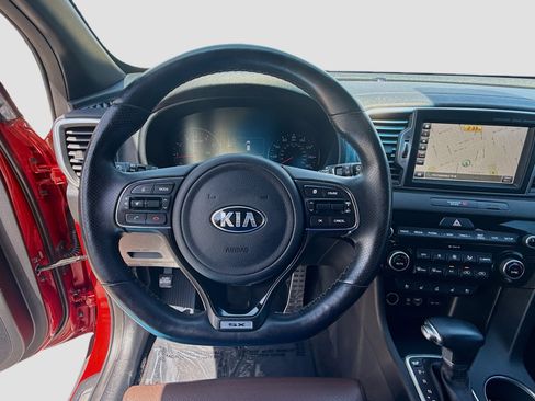 Used 2017 Kia Sportage SX image 8
