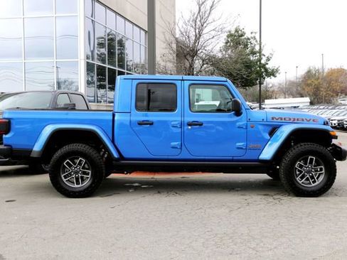 New 2026 Jeep Gladiator Mojave image 4