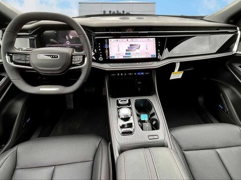 New 2025 Jeep Wagoneer S Limited w/ Comfort Package image 11