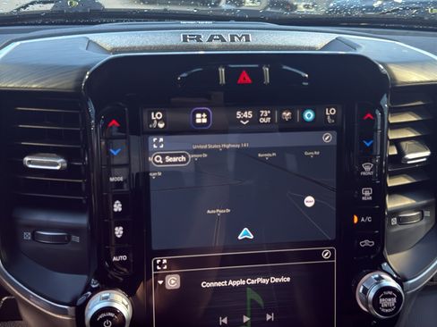 Used 2023 RAM 1500 Laramie AWD/4WD image 19