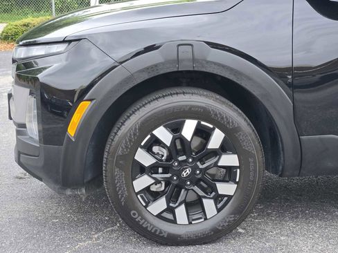 Certified 2025 Hyundai Santa Cruz SE image 8