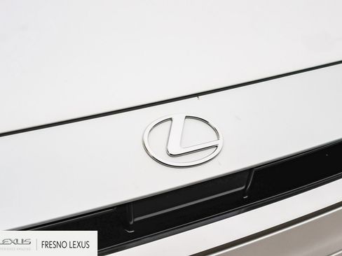 Certified 2026 Lexus TX 500h AWD image 11