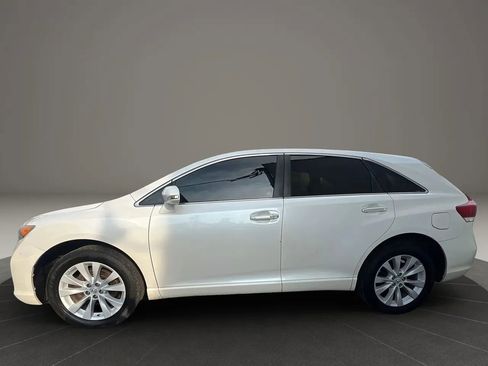 Used 2015 Toyota Venza XLE image 8