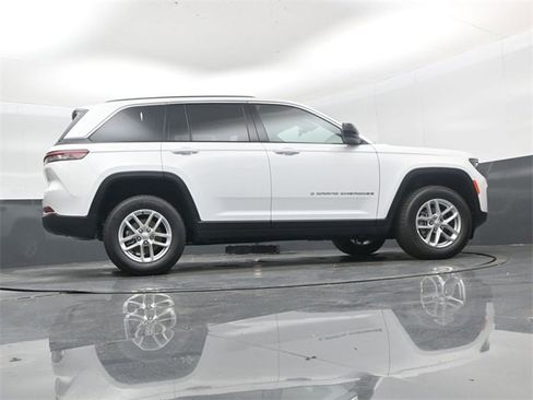 New 2025 Jeep Grand Cherokee Laredo X image 42