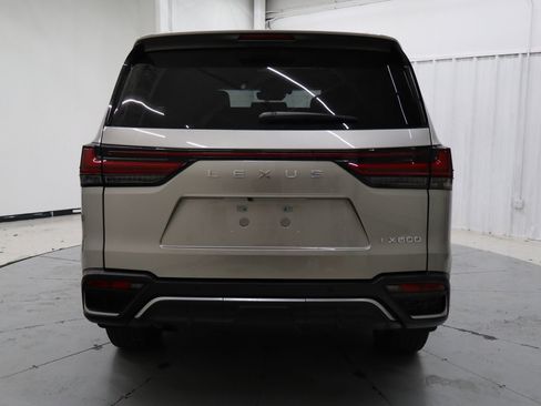 Used 2023 Lexus LX 600 F Sport image 6