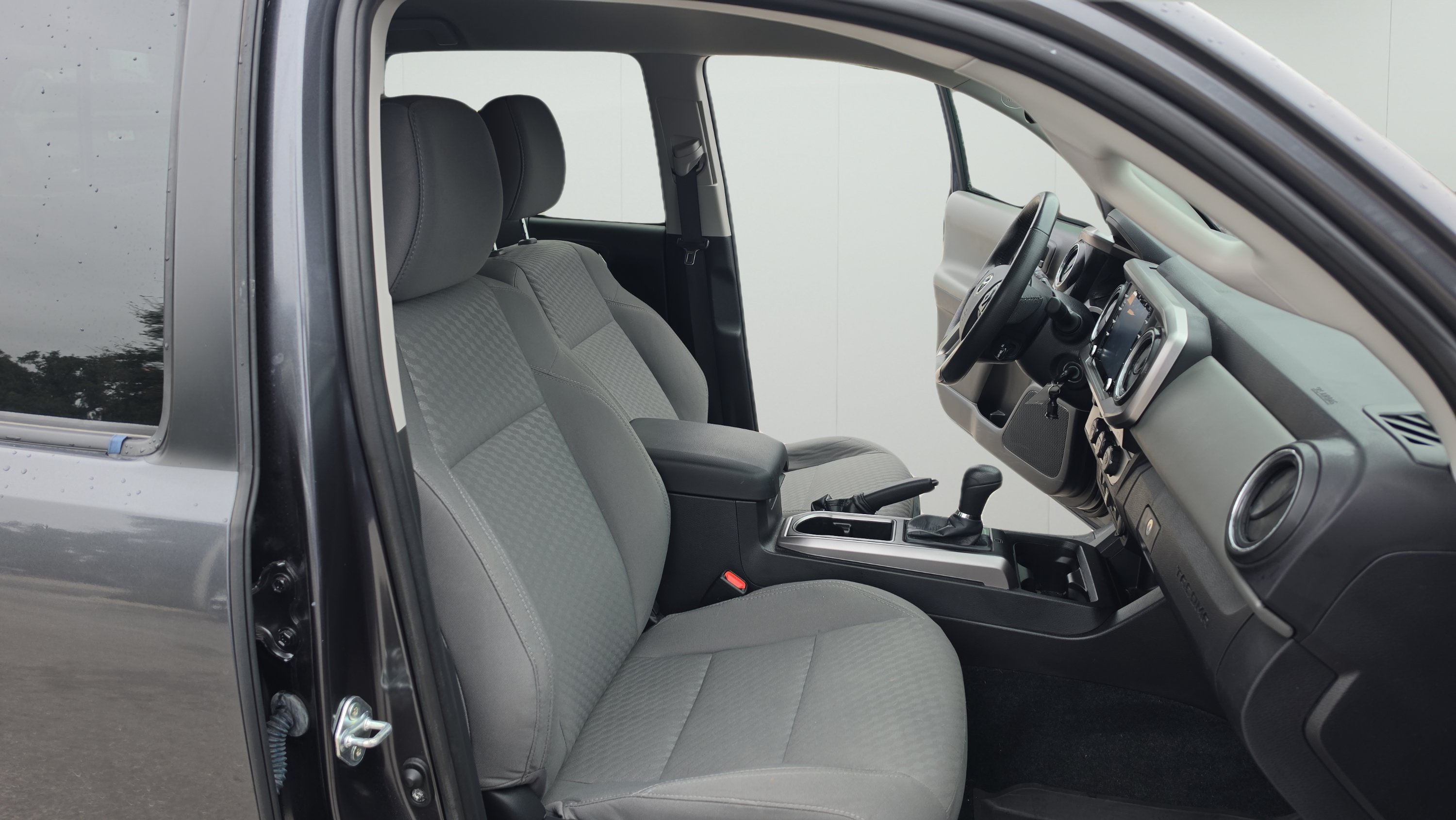 Used 2021 Toyota Tacoma SR5 RWD image 25