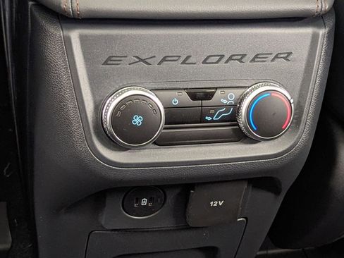 New 2026 Ford Explorer Active w/ Active Comfort Package image 23
