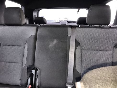 Used 2023 Chevrolet Traverse LT FWD image 21