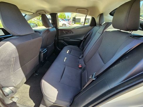 Used 2025 Toyota Prius LE image 18