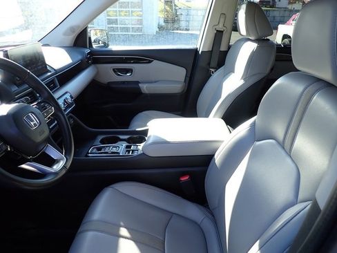 Used 2023 Honda Pilot EX-L image 13