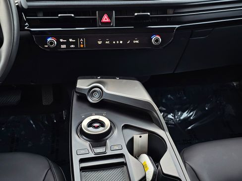 Used 2025 Kia EV6 Light image 26