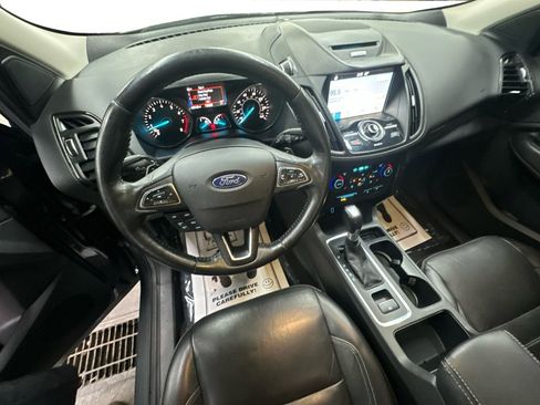 Used 2017 Ford Escape Titanium image 31