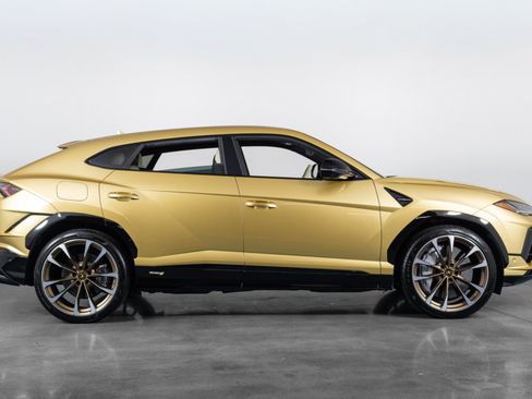 Used 2023 Lamborghini Urus S AWD/4WD image 9