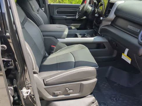 New 2026 RAM 2500 Laramie AWD/4WD image 22
