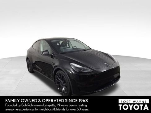 Used 2023 Tesla Model Y Performance image 4