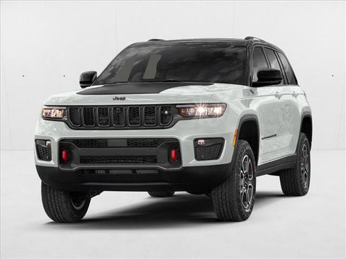 Used 2022 Jeep Grand Cherokee Overland w/ Luxury Tech Group IV AWD/4WD image 1