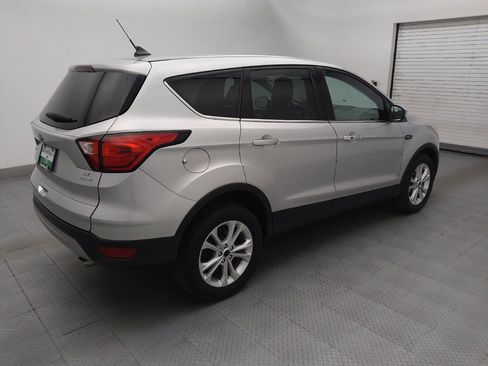Used 2019 Ford Escape SE FWD image 10