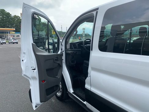 Used 2021 Ford Transit 350 XL image 7