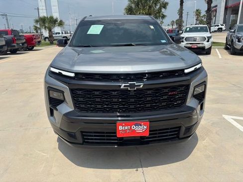 Used 2024 Chevrolet Traverse RS w/ LPO, Floor Liner Package FWD image 2
