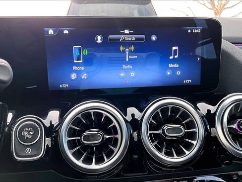 Used 2025 Mercedes-Benz GLA 250 GLA 250 image 34