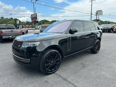 Used 2023 Land Rover Range Rover Long Wheelbase SE AWD/4WD image 1
