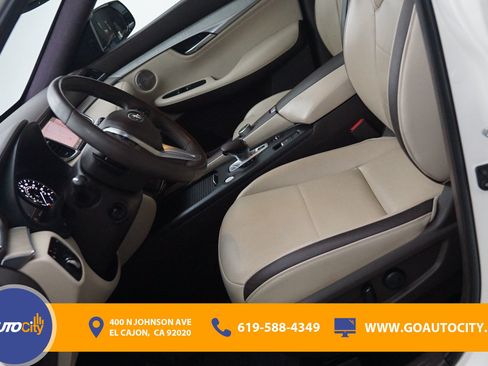 Used 2019 INFINITI QX50 Essential w/ Sensory Package FWD image 9