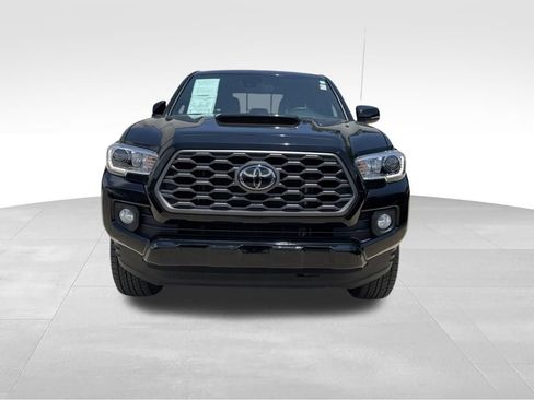 Used 2023 Toyota Tacoma TRD Sport AWD/4WD image 2