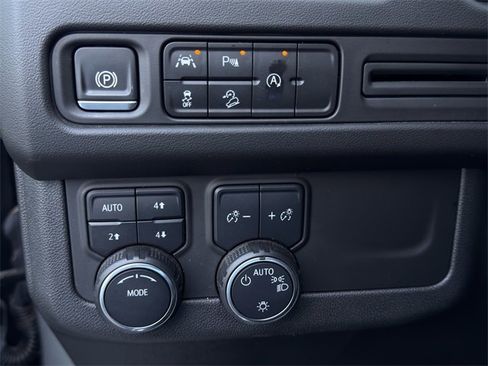 Certified 2024 Chevrolet Tahoe Z71 image 22