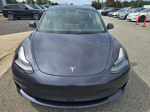 Used 2023 Tesla Model 3 Standard Range RWD image 9