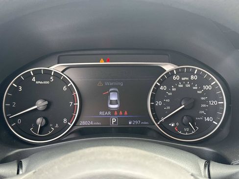 Used 2025 Nissan Altima 2.5 SV FWD image 29