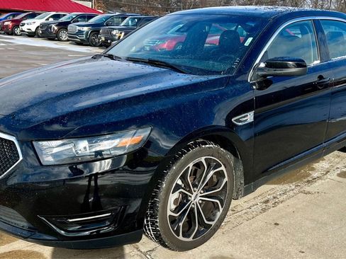Used 2018 Ford Taurus SHO image 2