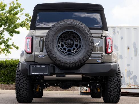 Used 2025 Ford Bronco Outer Banks AWD/4WD image 4