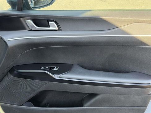 Used 2023 Kia K5 LXS image 12