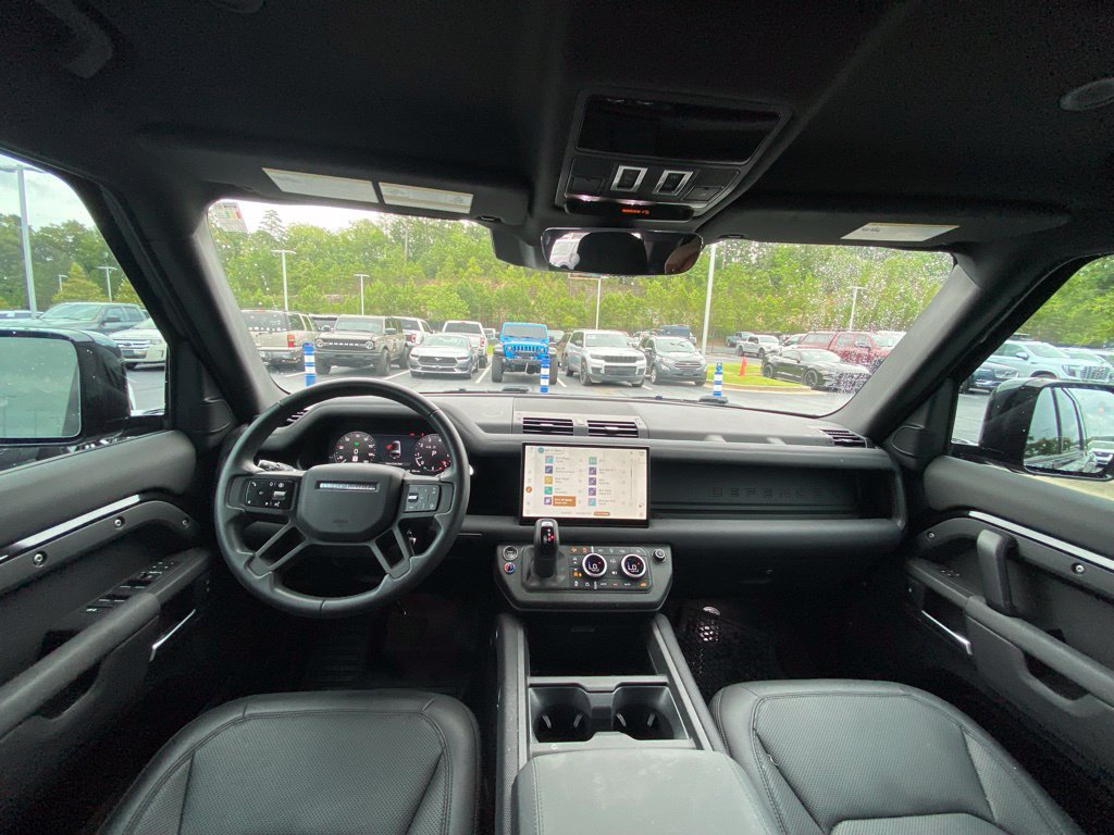 Used 2025 Land Rover Defender 130 Outbound AWD/4WD image 26