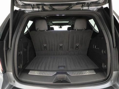 Used 2022 Chevrolet Tahoe Premier w/ Premium Package image 22