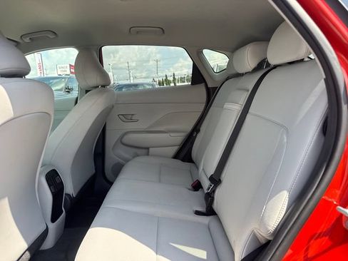 Used 2025 Hyundai Kona SEL AWD/4WD image 11