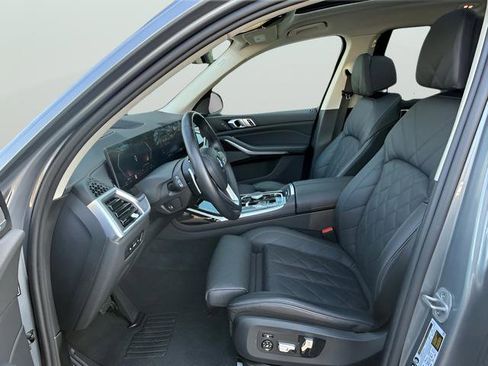 Used 2024 BMW X7 xDrive40i image 18
