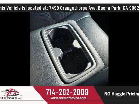 Used 2017 Toyota Camry SE w/ Moonroof Package image 38