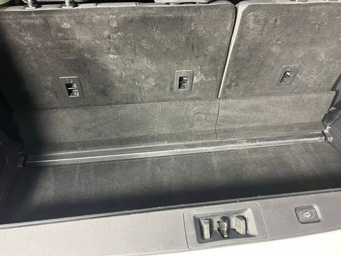 Used 2025 Ford Expedition Active image 29