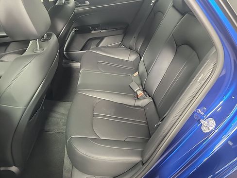 Used 2025 Kia K5 EX image 17