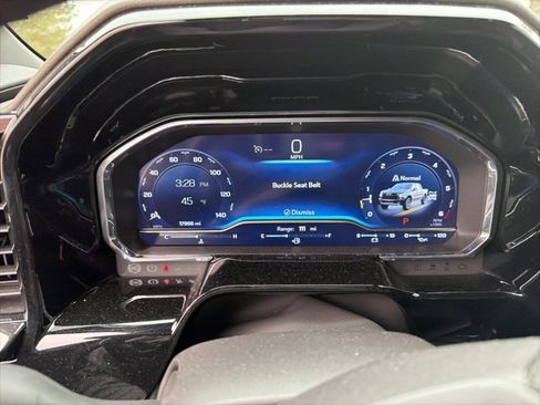 Used 2024 Chevrolet Silverado 1500 ZR2 w/ Technology Package image 6