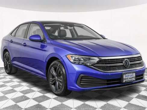 Used 2023 Volkswagen Jetta SE w/ Panoramic Sunroof Package FWD image 14