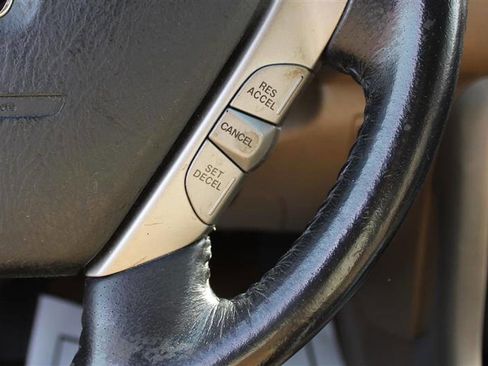 Used 2005 Honda Pilot EX-L image 16