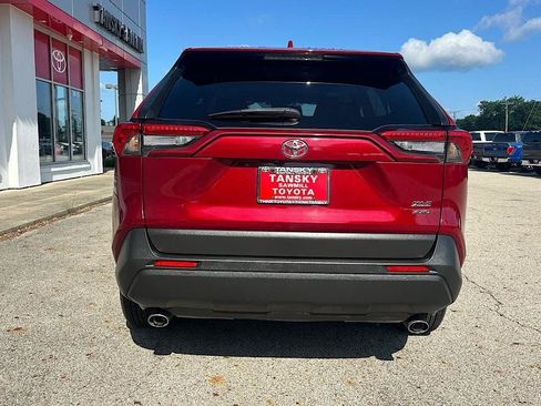 Certified 2019 Toyota RAV4 XLE w/ Convenience Package AWD/4WD image 4